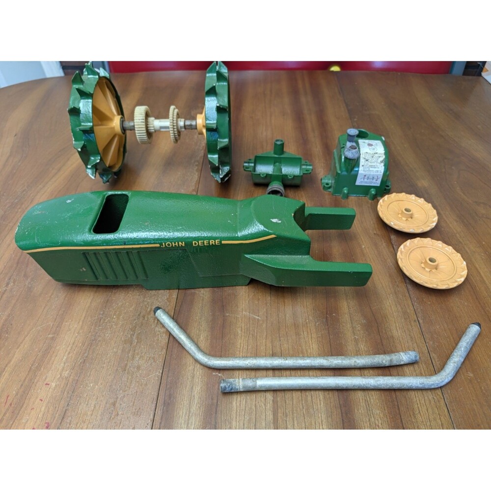 VTG Rare John Deere Nelson Rain Train Cast Iron Tractor Traveling Lawn Sprinkler
